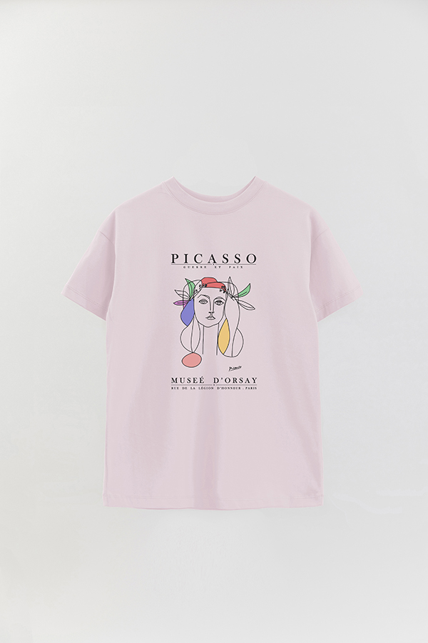 REMERA OVER ESTAMPADA ART COLLECTION PICASSO GUERRE ET PAIX
