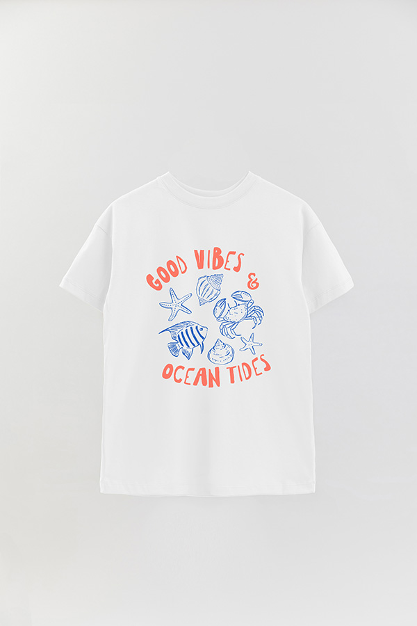 REMERA OVER ESTAMPADA GOOD VIBES AND OCEAN TIDES