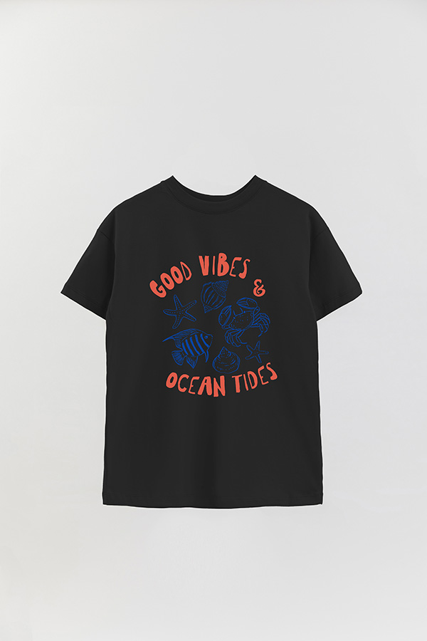 REMERA OVER ESTAMPADA GOOD VIBES AND OCEAN TIDES