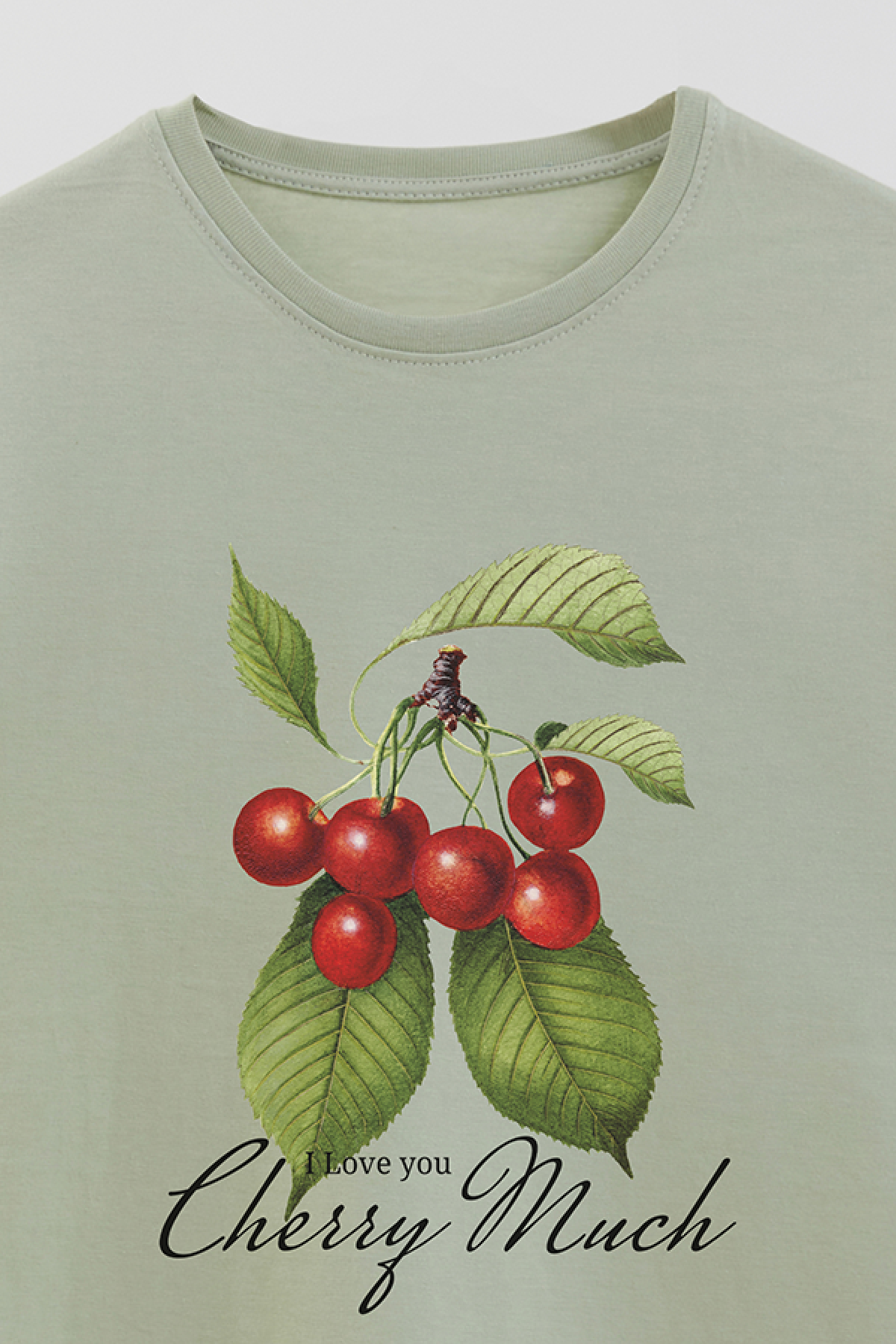 REMERA BASICA ESTAMPADA FLO3 CHERRY MUCH