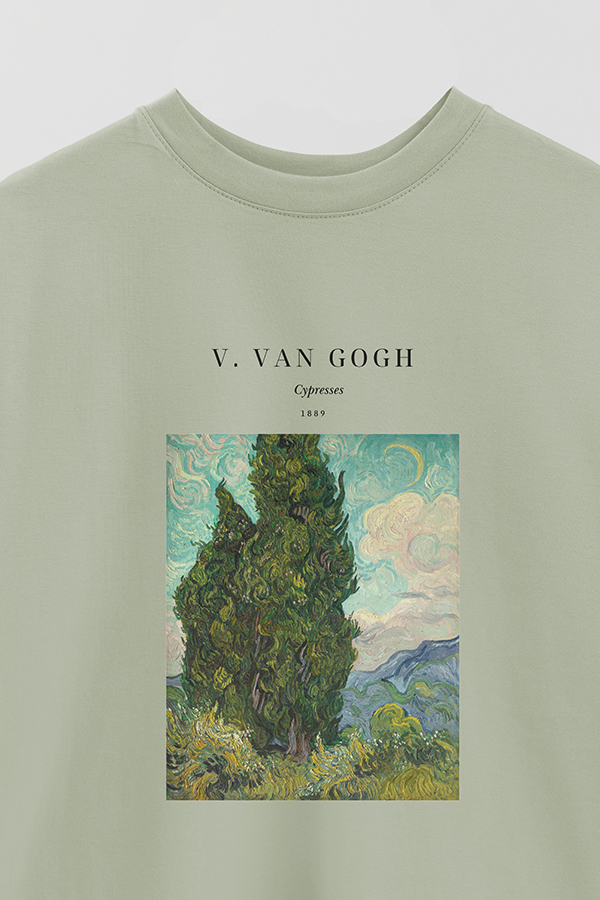 REMERA OVER ESTAMPADA ART COLLECTION CYPRESSES