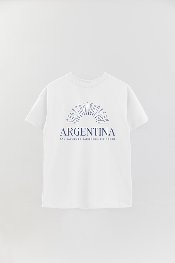 REMERA OVER ESTAMPADA ARG MS RIO NEGRO