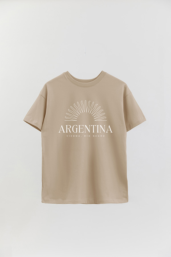 REMERA OVER ESTAMPADA ARG MS RIO NEGRO
