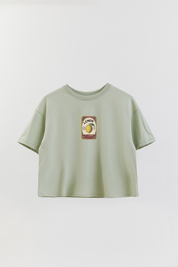 REMERA CROP ESTAMPADA LEMON BJ STRONG