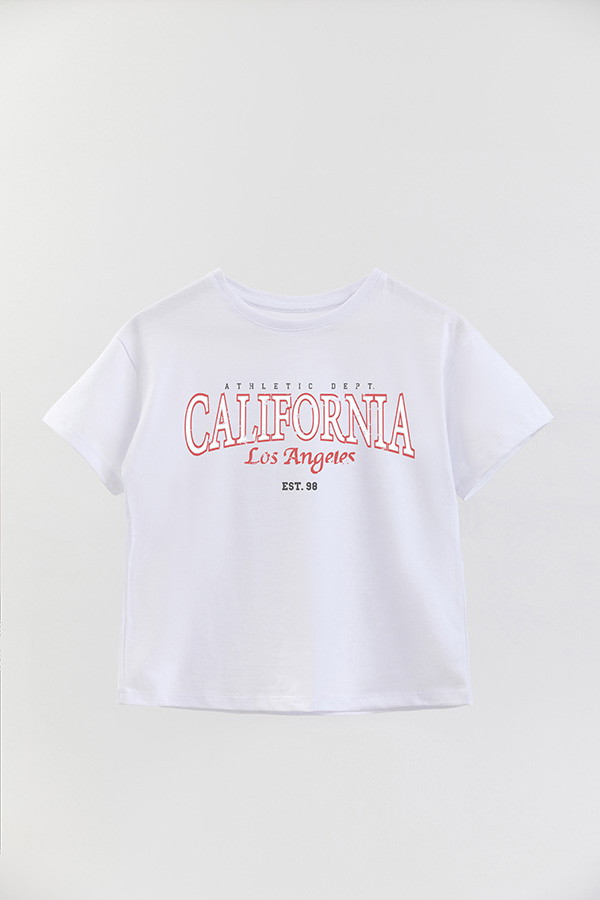REMERA GIRL OVER LOS ANGELES CALIFORNIA