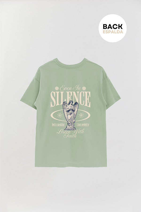 REMERA OVER ESTAMPADA UNISEX ESPALDA SILENCE