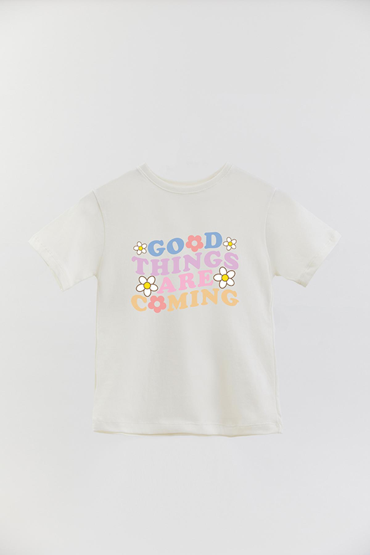 REMERA BASIC GIRL RT GOOD THINGS ARE COMING