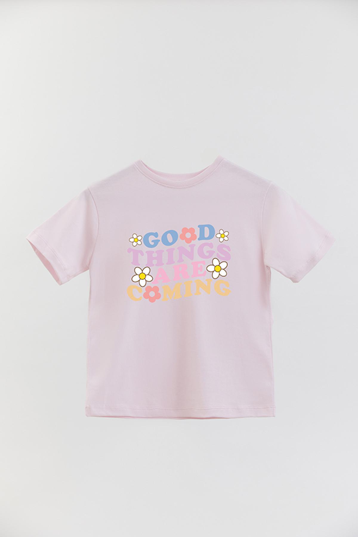 REMERA BASIC GIRL RT GOOD THINGS ARE COMING