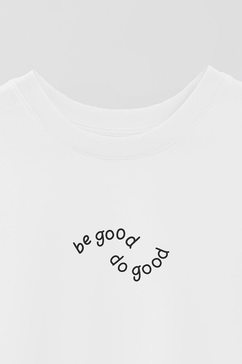 REMERA OVER ESTAMPADA UNISEX BE GOOD DO GOOD