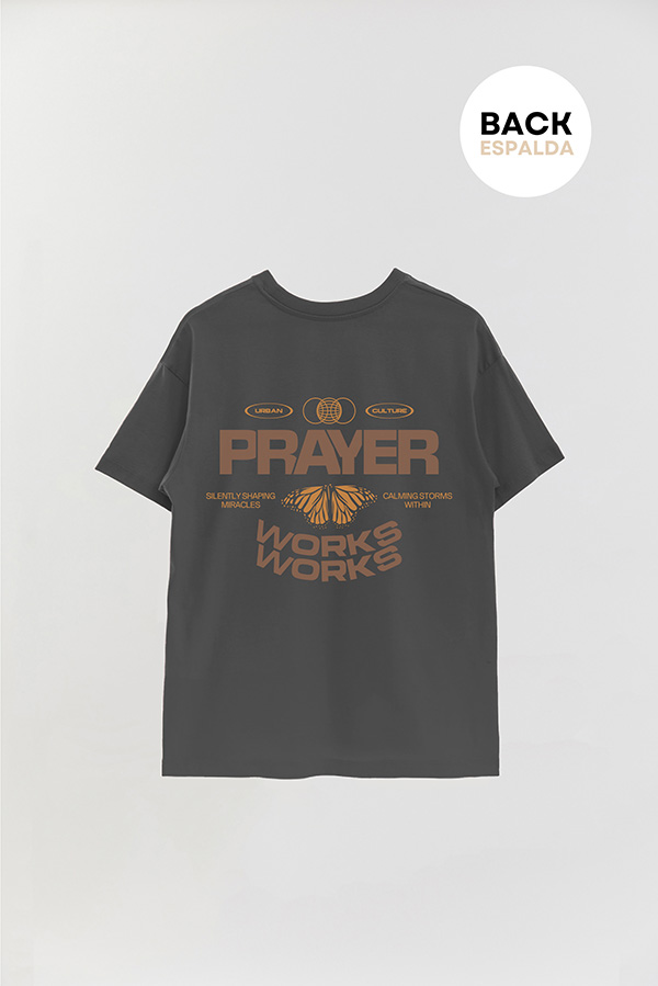 REMERA OVER ESTAMPADA UNISEX ESPALDA PRAYER WORKS