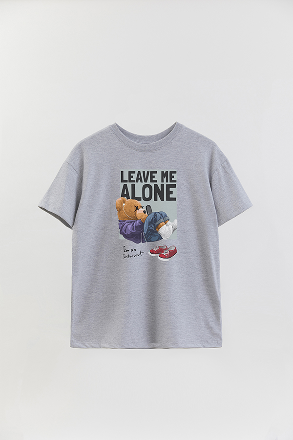 REMERA OVER ESTAMPADA UNISEX TEDDY LEAVE ME ALONE
