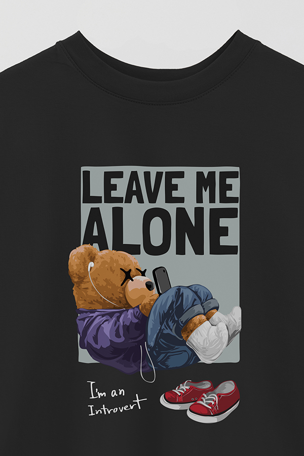 REMERA OVER ESTAMPADA UNISEX TEDDY LEAVE ME ALONE
