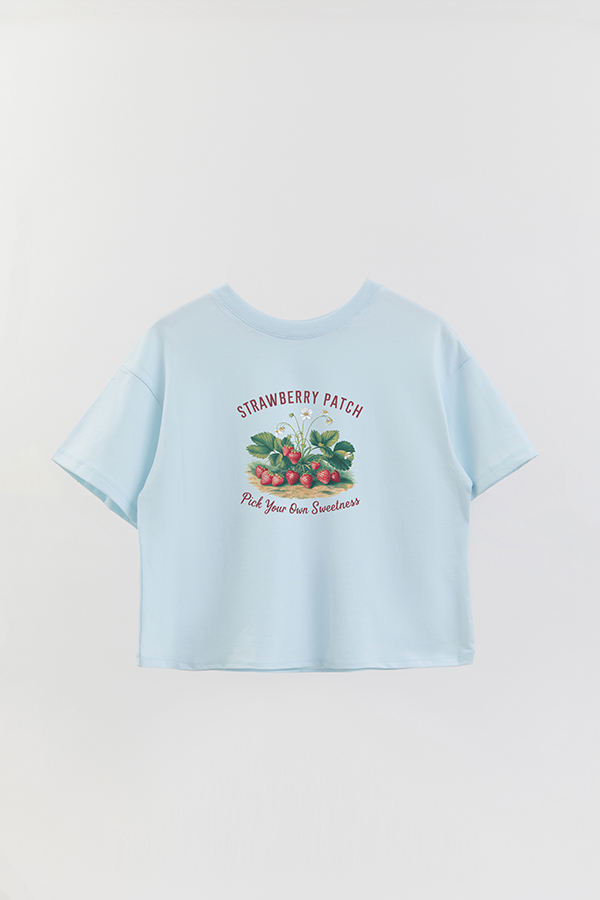 REMERA CROP ESTAMPADA HARVEST STRAWBERRY PATCH