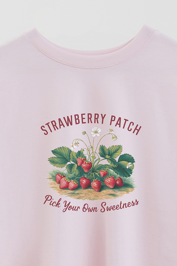 REMERA CROP ESTAMPADA HARVEST STRAWBERRY PATCH