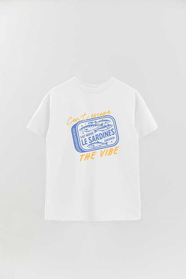 REMERA OVER ESTAMPADA CAN'T SCAPE THE VIBE