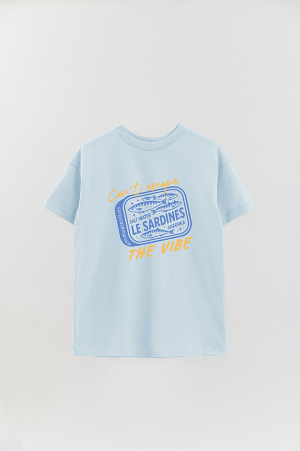 REMERA OVER ESTAMPADA CAN'T SCAPE THE VIBE