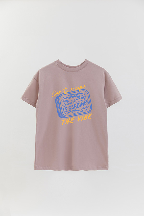 REMERA OVER ESTAMPADA CAN'T SCAPE THE VIBE