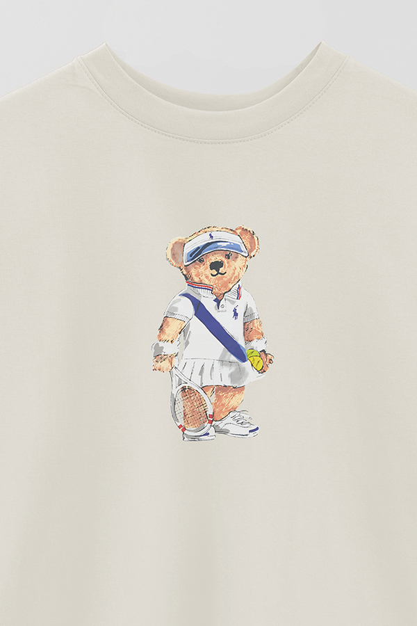 REMERA OVER ESTAMPADA UNISEX BEAR TENNIS FEM