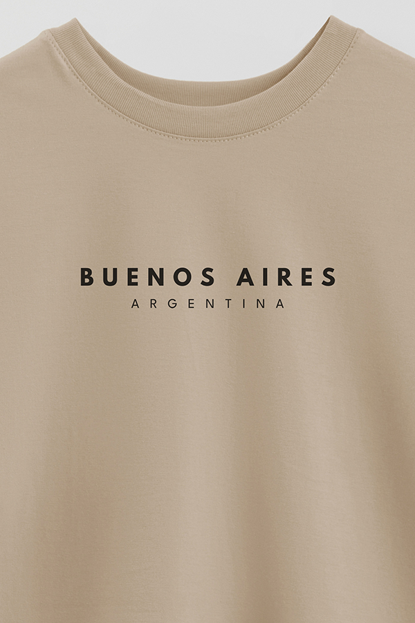 REMERA OVER ESTAMPADA ARG BD BUENOS AIRES
