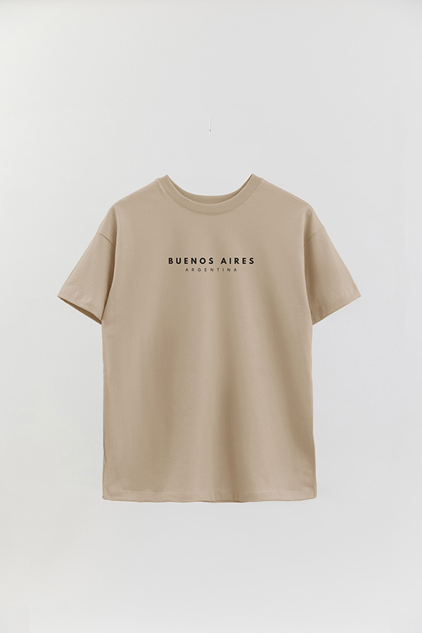 REMERA OVER ESTAMPADA ARG BD BUENOS AIRES