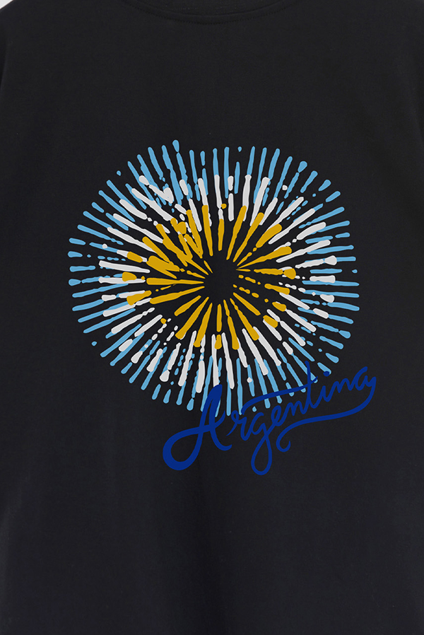 REMERA OVER ESTAMPADA ARG ESCARAPELA