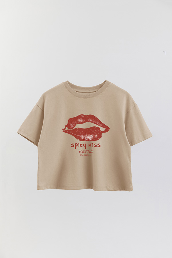 REMERA CROP ESTAMPADA FRSP SPICY KISS