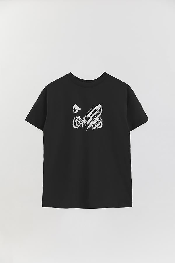 REMERA OVER ESTAMPADA TGR LEOPARD LIFE