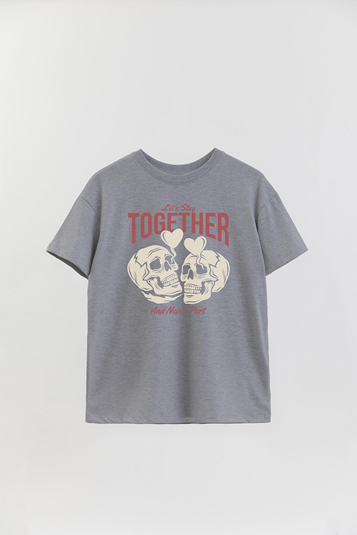 REMERA OVER ESTAMPADA GR LET'S STAY TOGETHER AND NEVER PART