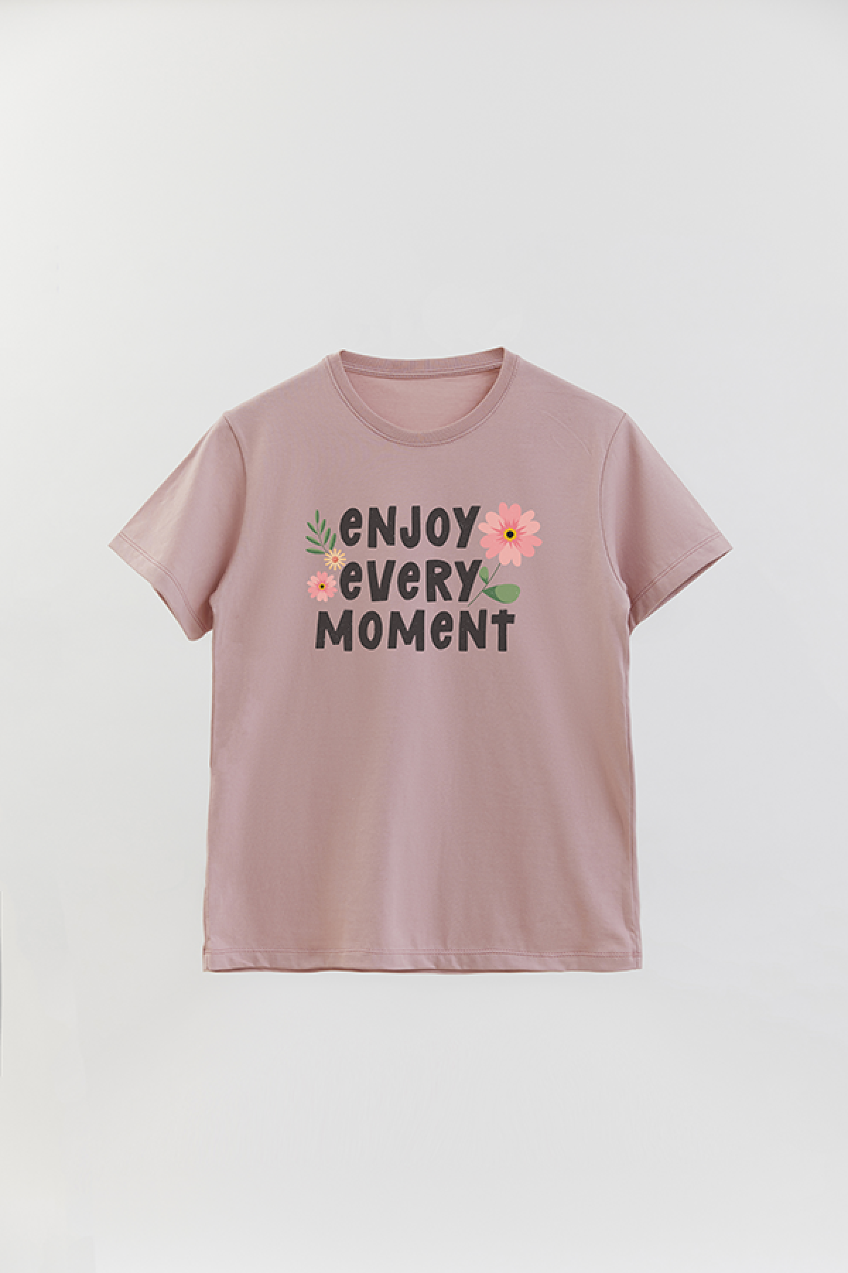 REMERA BASICA ESTAMPADA FLO ENJOY EVERY MOMENT