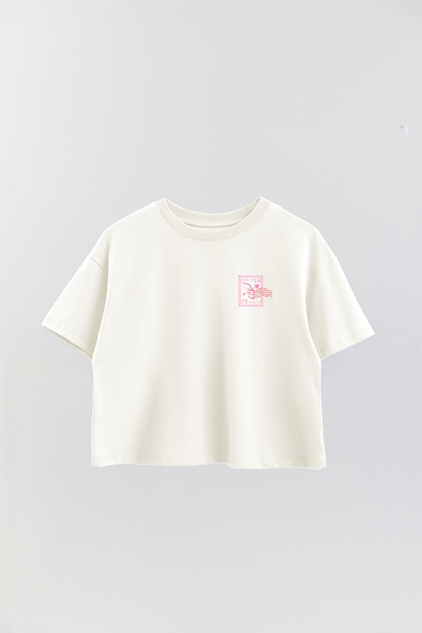 REMERA CROP ESTAMPADA VALENTINE STAMP 12