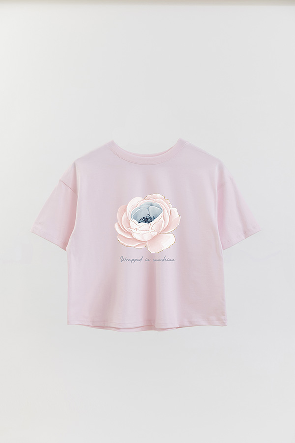 REMERA CROP ESTAMPADA COASTAL WRAPPED IN SUNSHINE