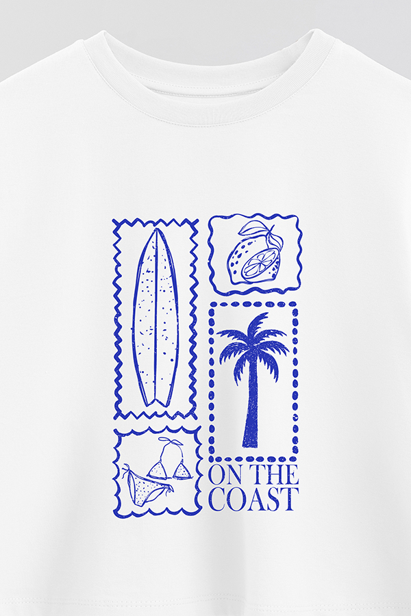 REMERA CROP ESTAMPADA ON THE COAST 1