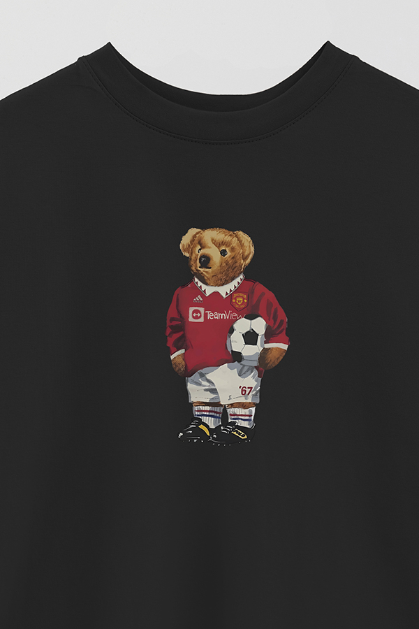REMERA OVER ESTAMPADA UNISEX BEAR FOOTBALL