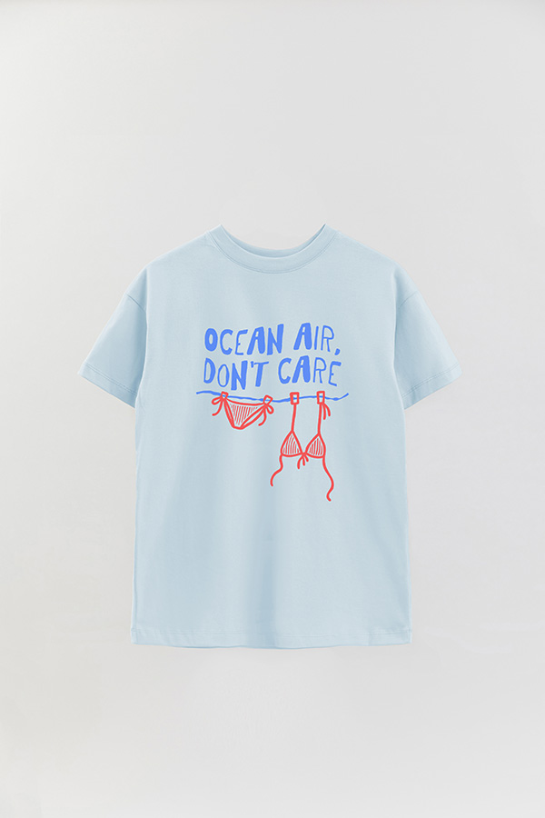 REMERA OVER ESTAMPADA OCEAN AIR, DON'T CARE