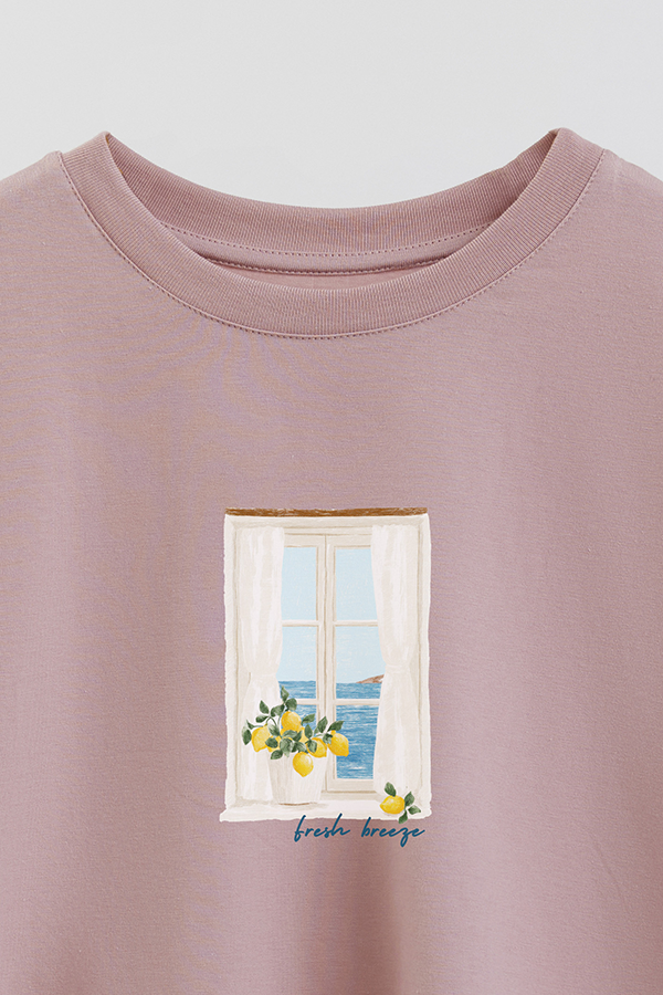 REMERA CROP ESTAMPADA COASTAL FRESH BREEZE