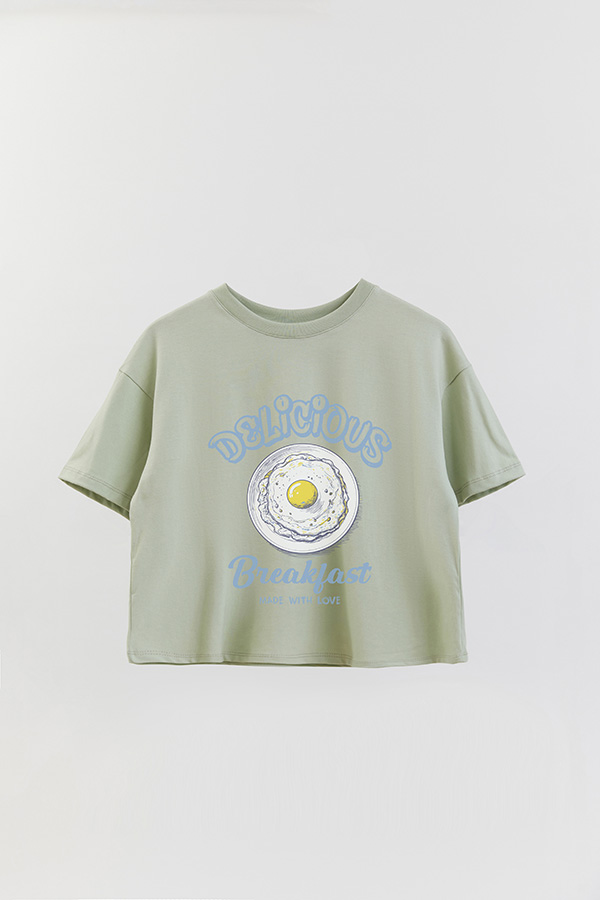 REMERA CROP ESTAMPADA DELICIOUS