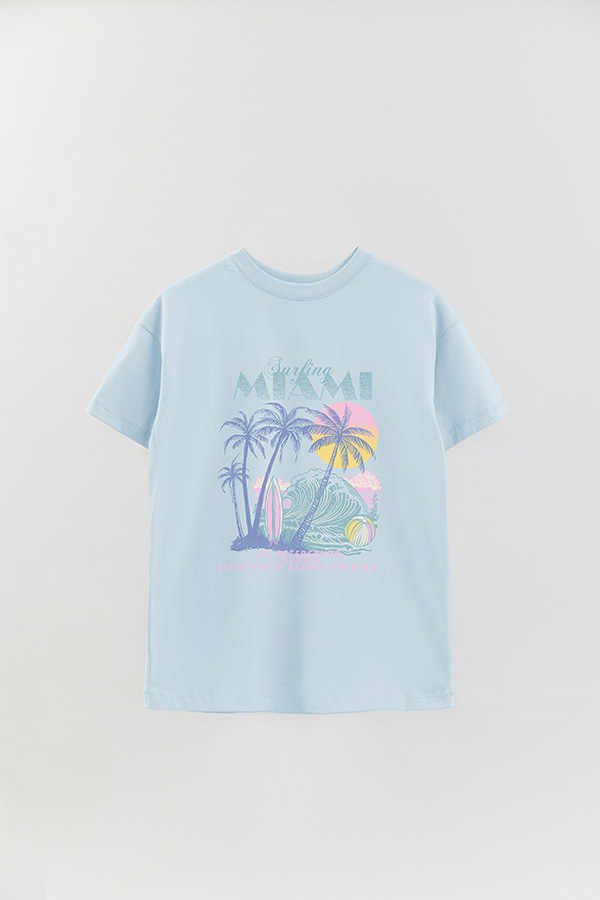 REMERA OVER ESTAMPADA A CLOSE COVER