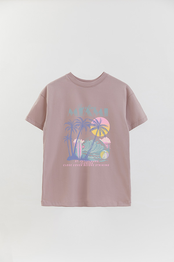 REMERA OVER ESTAMPADA A CLOSE COVER