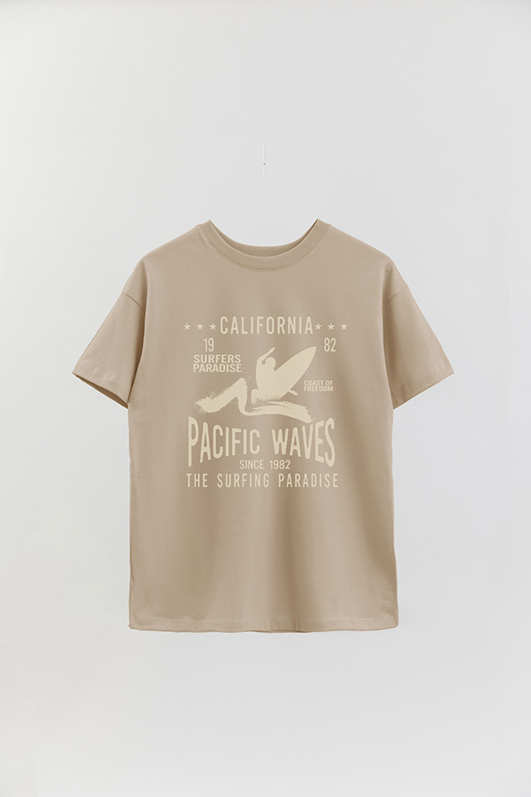 REMERA OVER ESTAMPADA CALIFORNIA PACIFIC WAVES