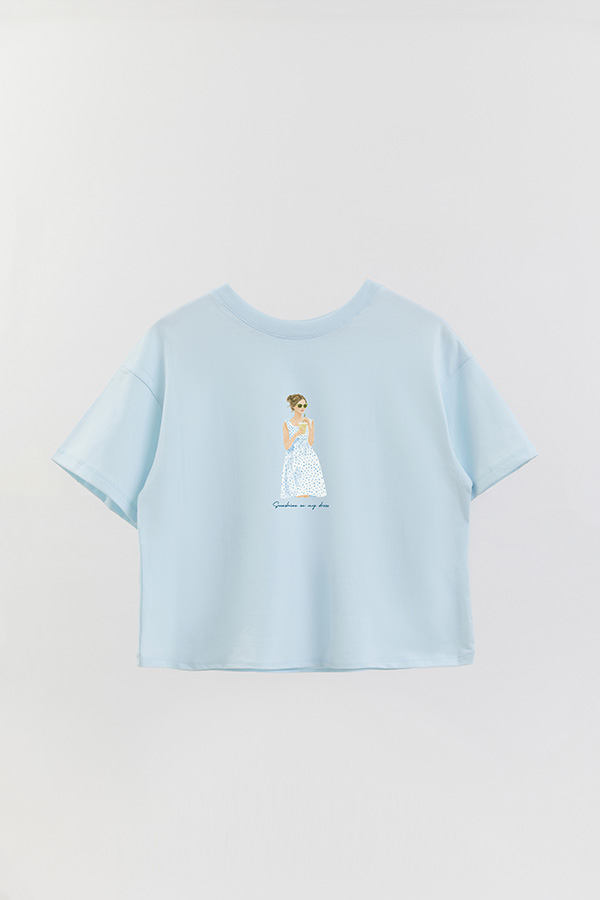 REMERA CROP ESTAMPADA COASTAL SUNSHINE ON MY DRESS