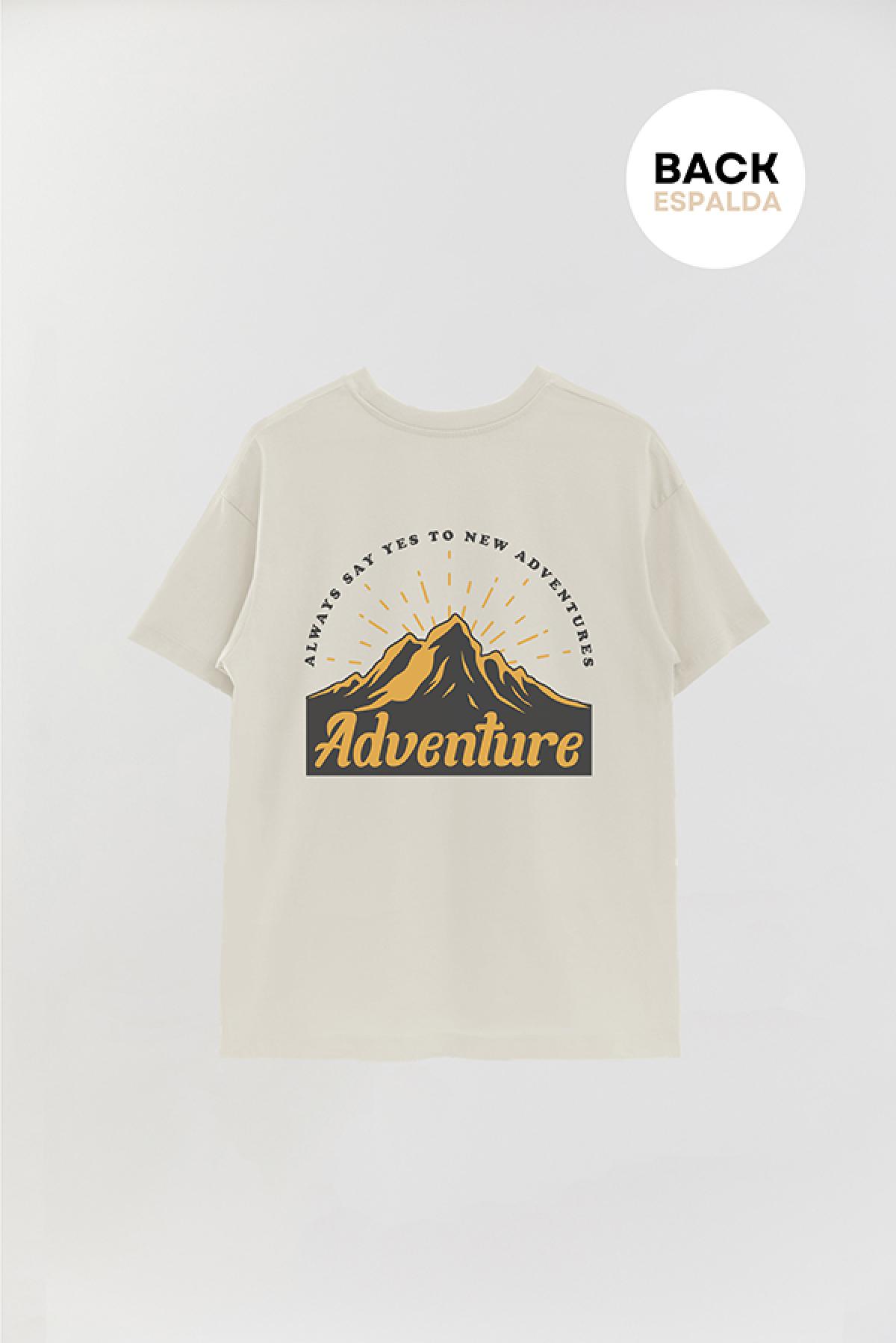 REMERA OVER ESTAMPADA ADV ALWAYS SAY YES TO NEW ADVENTURES