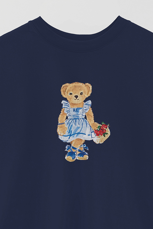REMERA OVER ESTAMPADA UNISEX BEAR CUTE BASKET