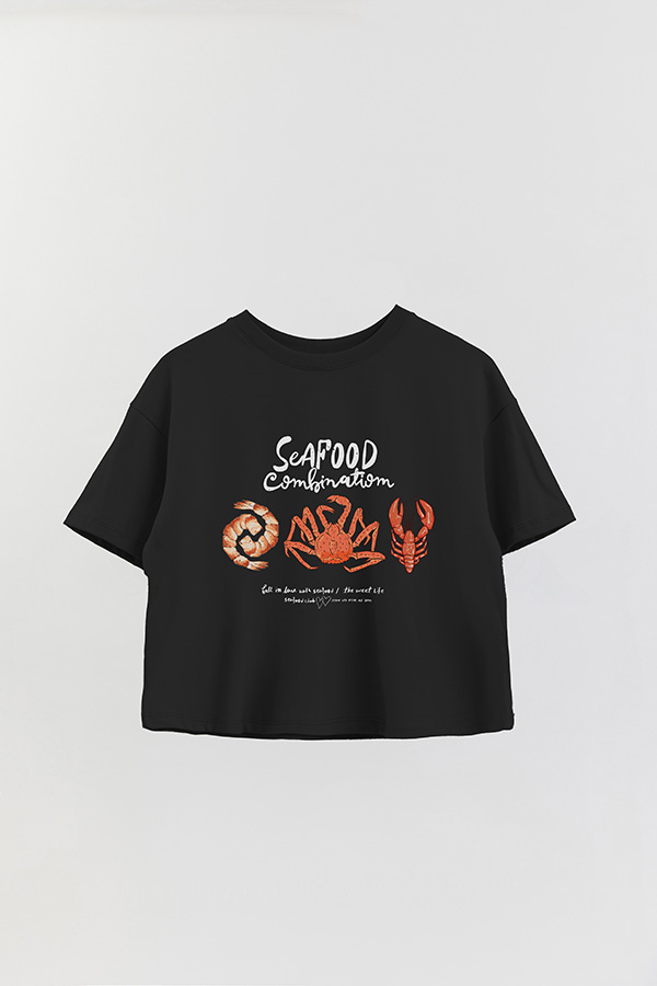 REMERA CROP ESTAMPADA SF SEAFOOD COMBINATION