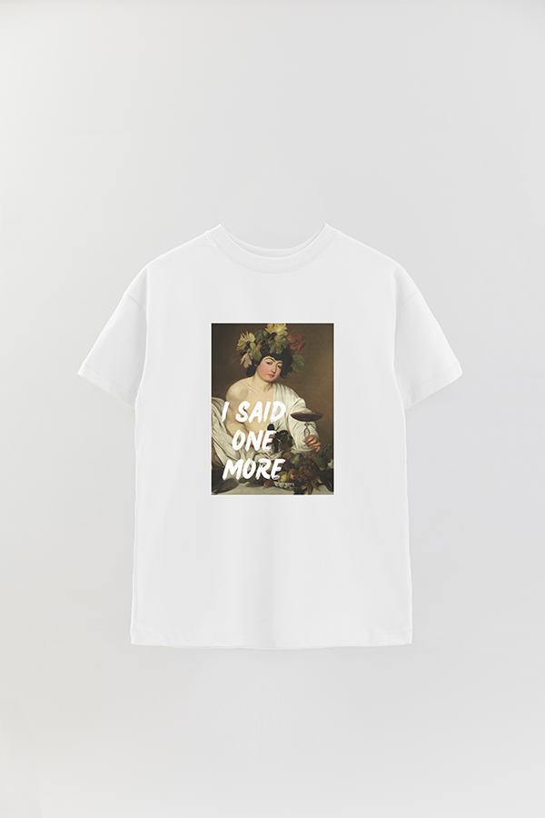 REMERA OVER ESTAMPADA ART COLLECTION 39 I SAID ONE MORE