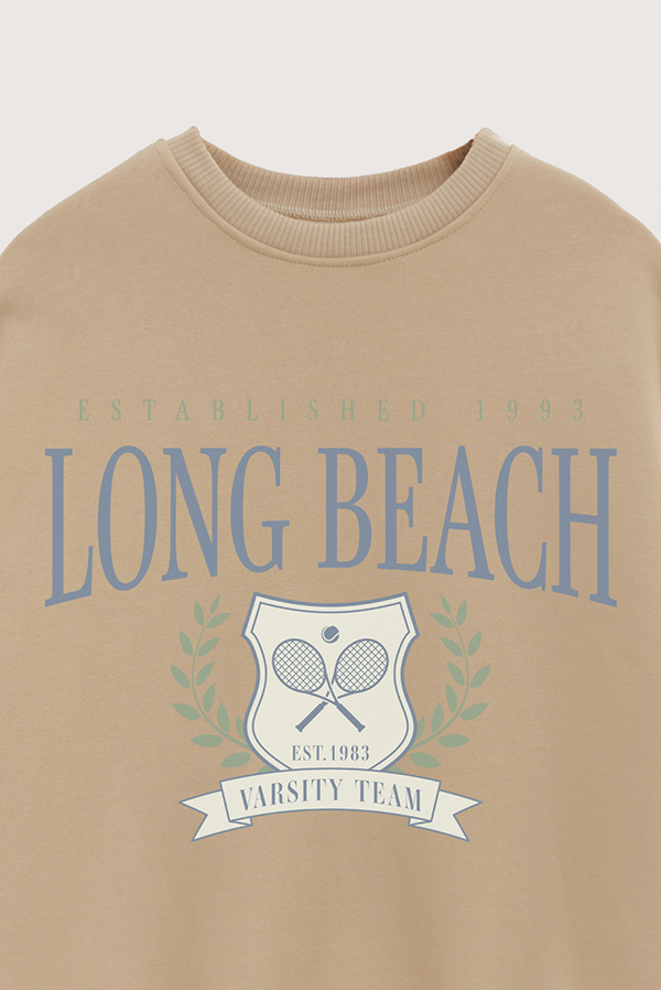 BUZO CREWNECK ESTAMPADO VARSITY LONG BEACH