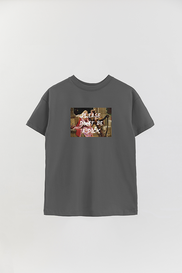REMERA OVER ESTAMPADA ART COLLECTION 77 PLEASE DON'T BE A DICK