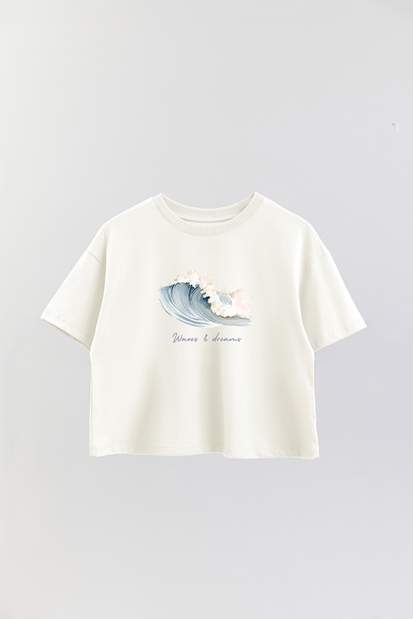 REMERA CROP ESTAMPADA COASTAL WAVES AND DREAMS