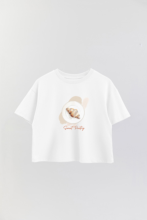 REMERA CROP ESTAMPADA COASTAL SWEET PASTRY