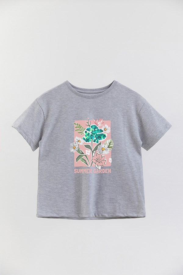 REMERA GIRL OVER SUMMER GARDEN
