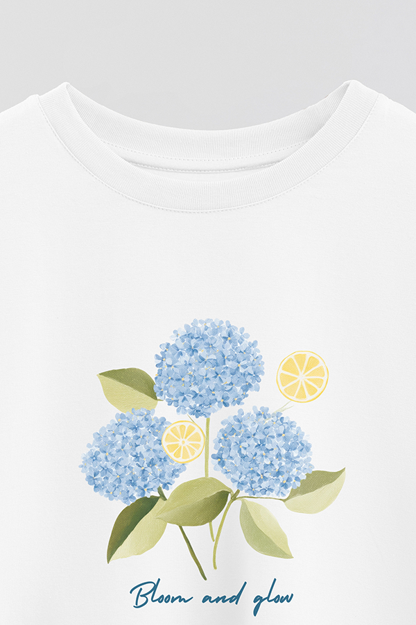 REMERA CROP ESTAMPADA COASTAL BLOOM AND GLOW